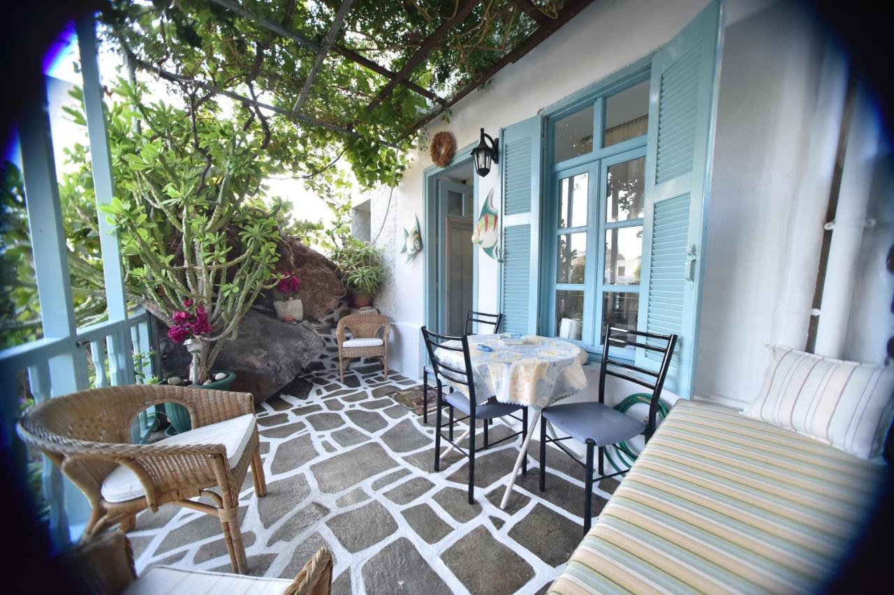 Traditional House By The Sea Mandraki  Екстер'єр фото